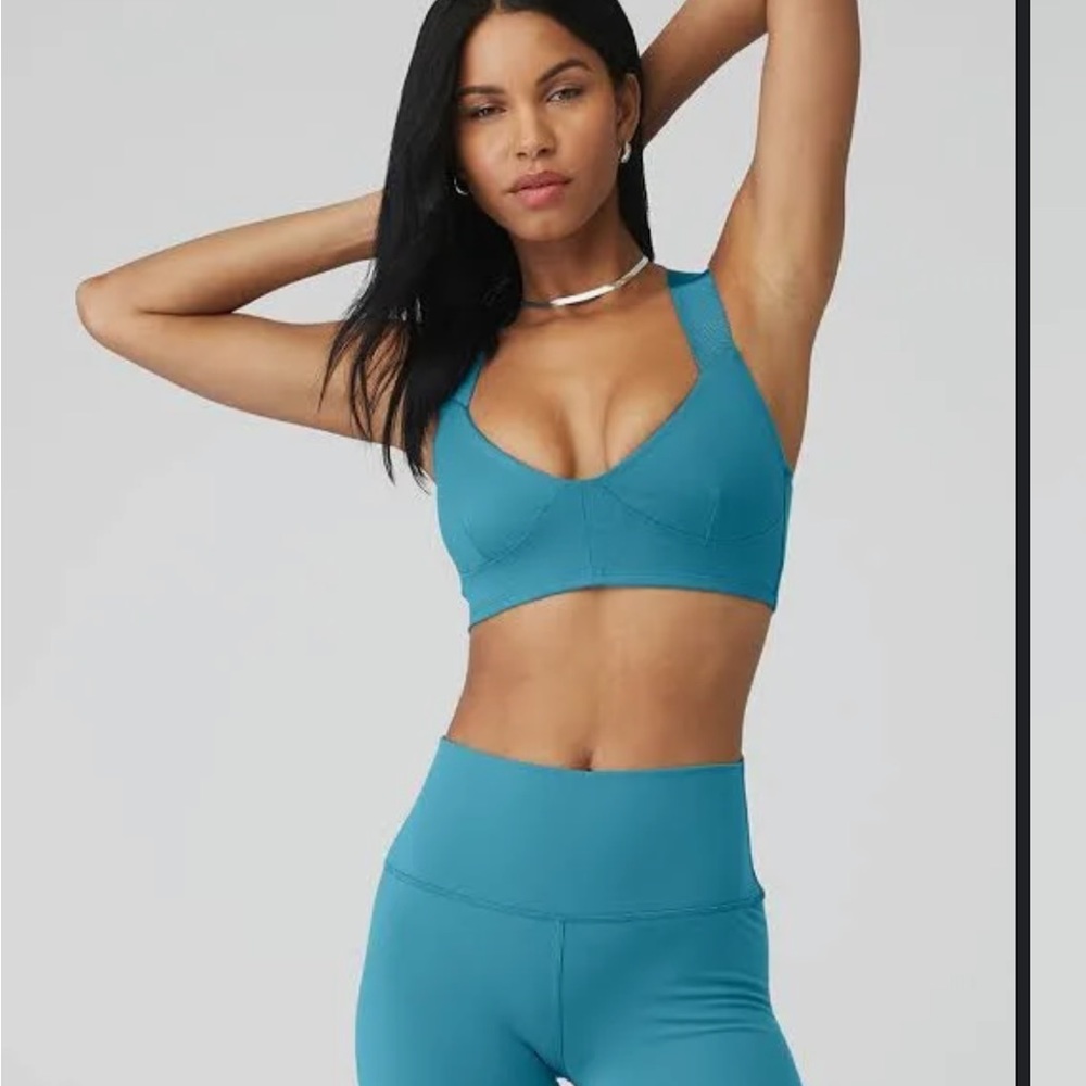 COPY - Alo Yoga blue Airbrush Rev it Up bra size S